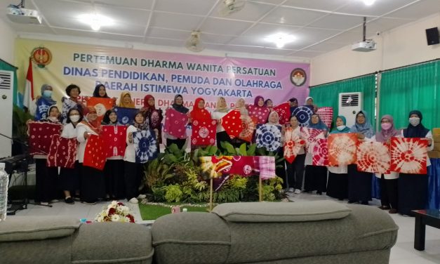 Pertemuan Dharma Wanita Persatuan Disdikpora DIY