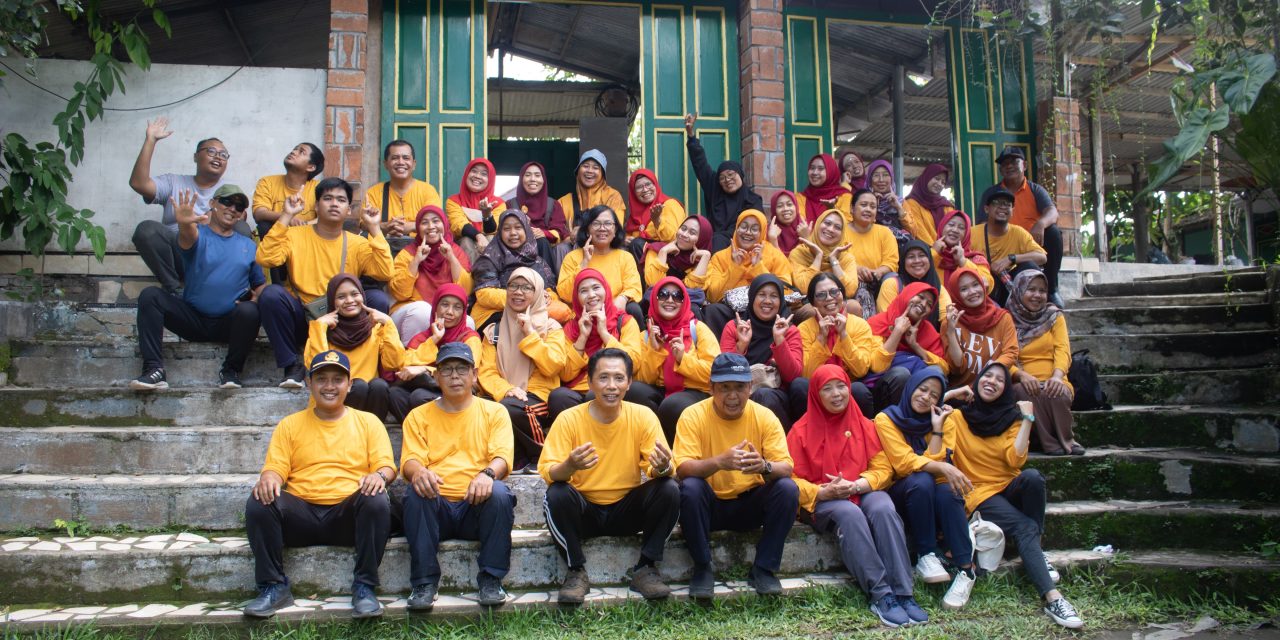 Outbound Guru dan Karyawan SMAN 1 Ngaglik