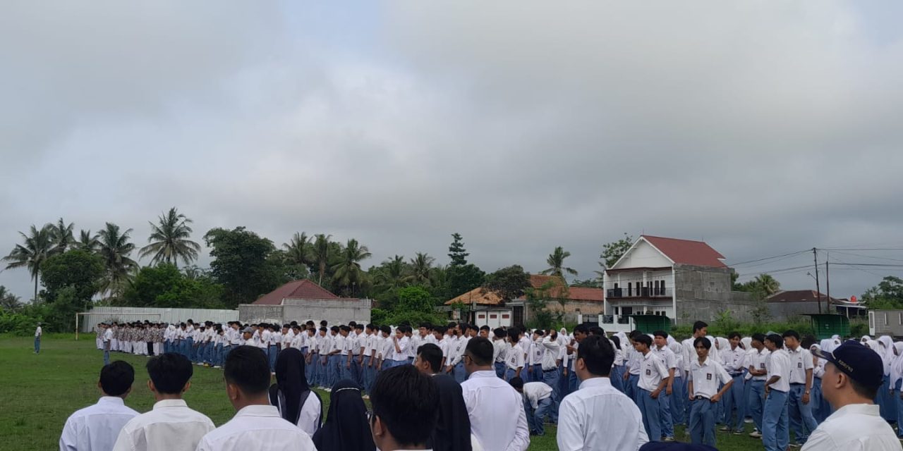 Hari Pertama Masuk Sekolah