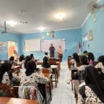 SMA Negeri 1 Ngaglik dan English Cafe Bekerja Sama Tingkatkan Kemampuan Bahasa Inggris Guru dan Staf
