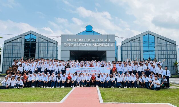 Kelas X Melaksanakan Kunjung Museum