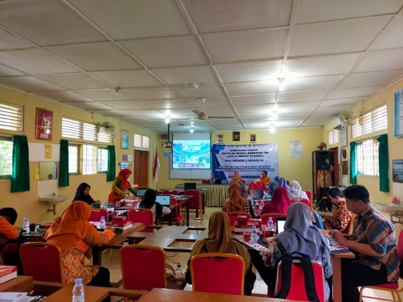 Bimtek Pengimbasan Sekolah Model Berbasis TIK (Jogja Smart School)