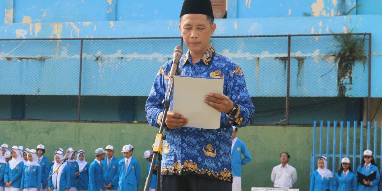 Upacara Peringatan Hari Pahlawan