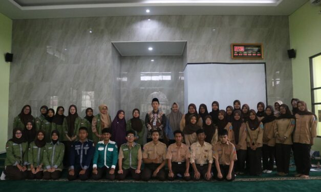 Serah Terima Jabatan Pengurus Rohis Periode 2025/2026 dan Pelantikan Pengurus Rohis Periode 2026/2027