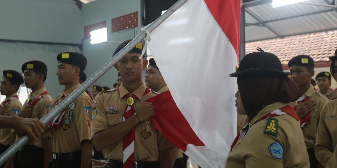 UPACARA PELANTIKAN DAN SERAH TERIMA JABATAN PENGURUS DEWAN AMBALAN PRAMUKA KALPAWIDYA