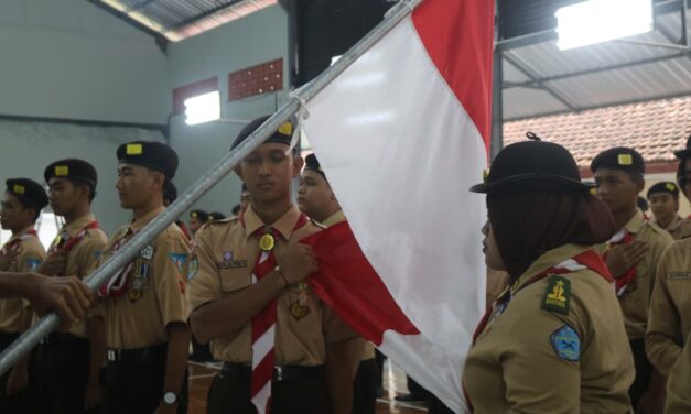 UPACARA PELANTIKAN DAN SERAH TERIMA JABATAN PENGURUS DEWAN AMBALAN PRAMUKA KALPAWIDYA