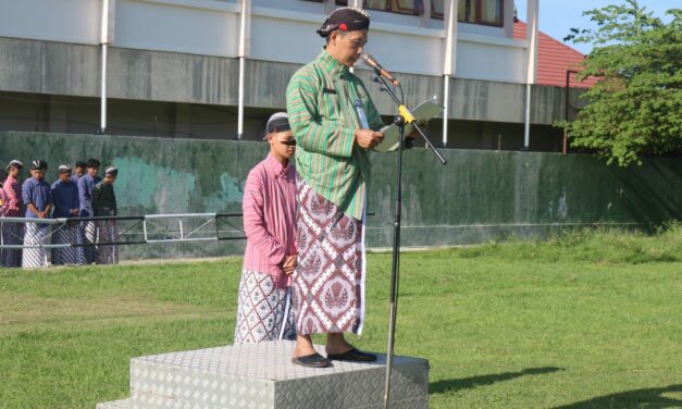 SMAN 1 Ngaglik Gelar Upacara Hari Jadi DIY ke-271