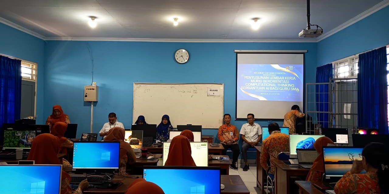 Guru SMAN 1 Ngaglik Ikuti Workshop Lembar Kerja Berbasis Computational Thinking dan AI