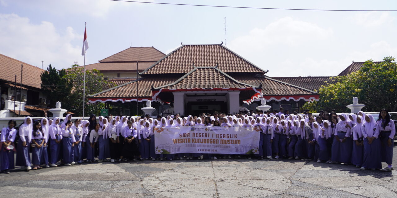 Murid Kelas X SMAN 1 Ngaglik Perluas Wawasan Lewat Kegiatan Wajib Kunjung Museum