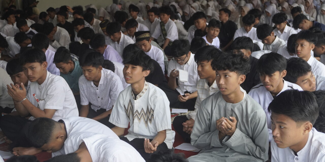 Kolaborasi Rohis, OSIS, dan MPK Kalpawidya Sukses Gelar Kabarkal #3 Peringati Maulid Nabi Muhammad SAW